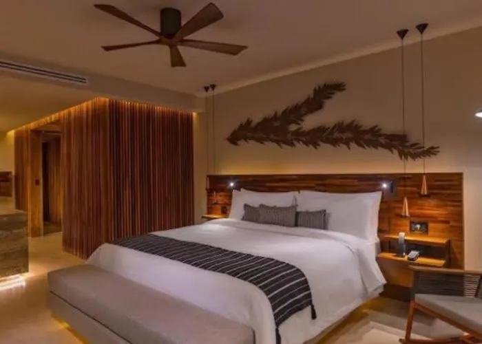 Solaz, A Luxury Collection Resort, Cabos Hotel Tourist Corridor